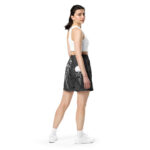Chill-Modus aktiviert: Mit den Unisex Mesh-Shorts “Trash” Ideal für alle, die es bequem und lässig mögen.