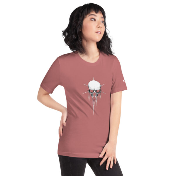 Kombiniere das T-Shirt zu Jeans, Shorts oder einem Rock – es passt zu allem.